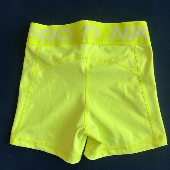 Nike NP 365 3" Short in Volt: X-Small - Picture 4 of 4